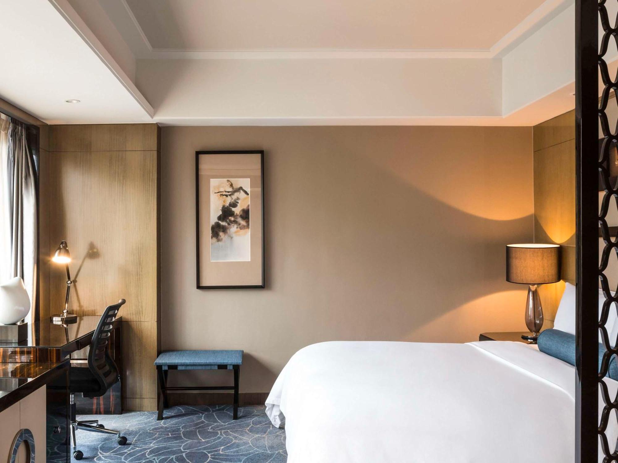 Pullman Shanghai Jingan Exterior photo