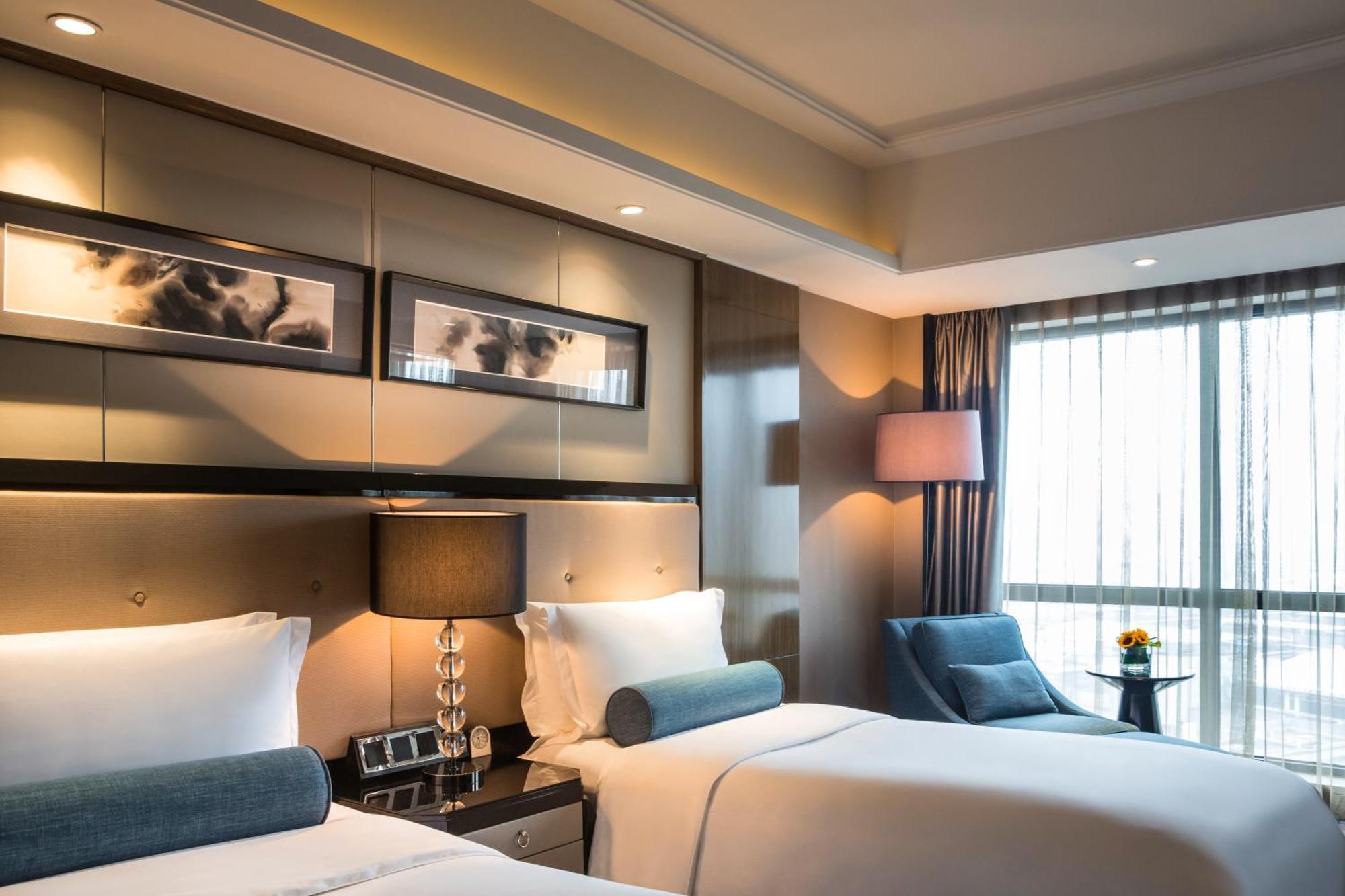 Pullman Shanghai Jingan Exterior photo