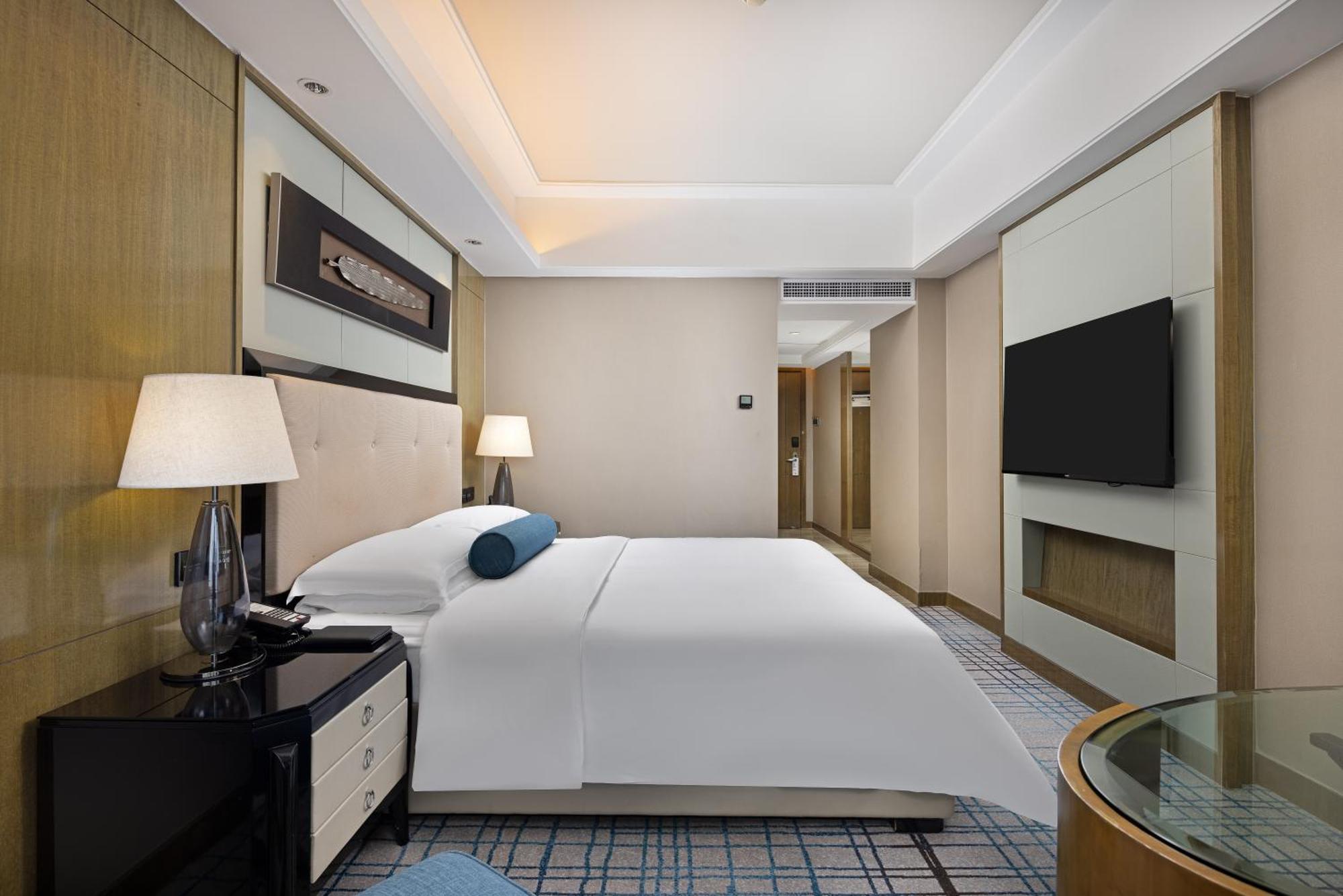 Pullman Shanghai Jingan Exterior photo